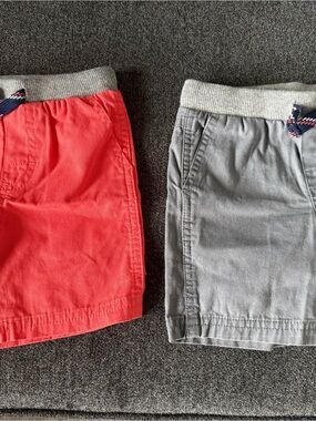 2 pairs 2T toddler boy pull on Shorts – coral & Gray